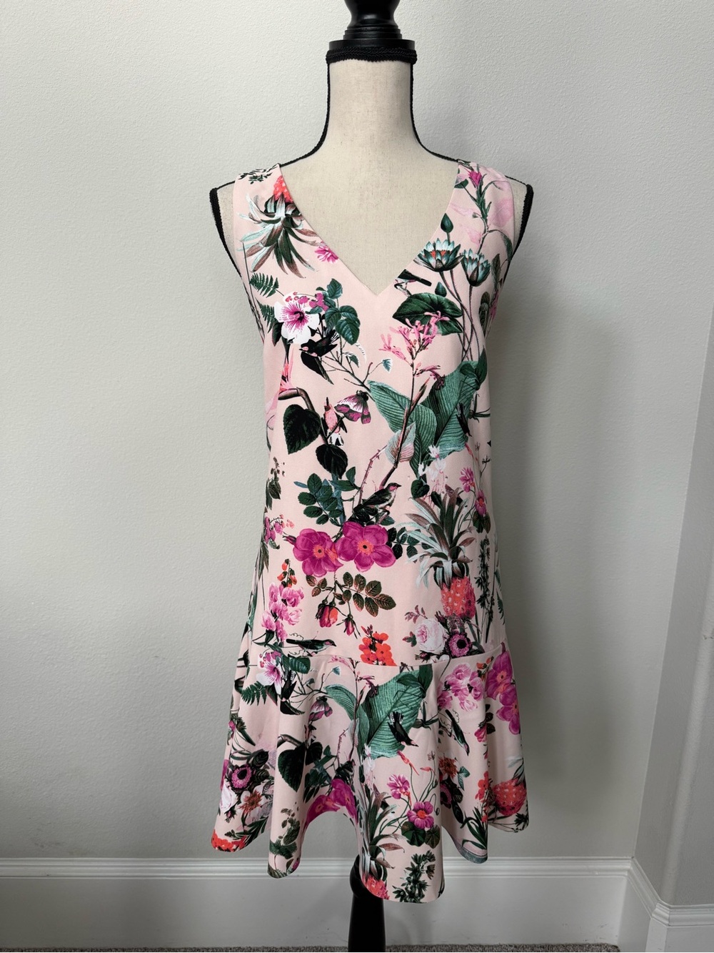 Banana Republic Pink Floral Sleeveless V-Neck Dress